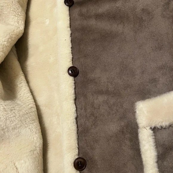 Abercrombie & Fitch Brown Suede Jacket with Cream Shearling Trim - Picture 6 of 10